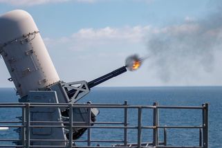 Po útoku na ruská letiště musí blikat varovná světla i u nás, upozorňuje analytik - Novinky